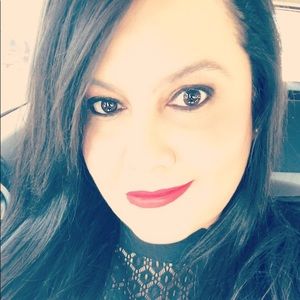Meet your Posher, Sandra